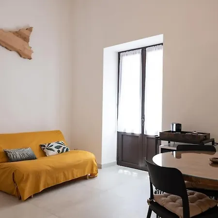 Collegiata - Downtown Appartement